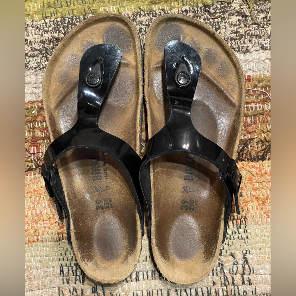 Birkenstock Gizeh
Birko-Flor Patent Black